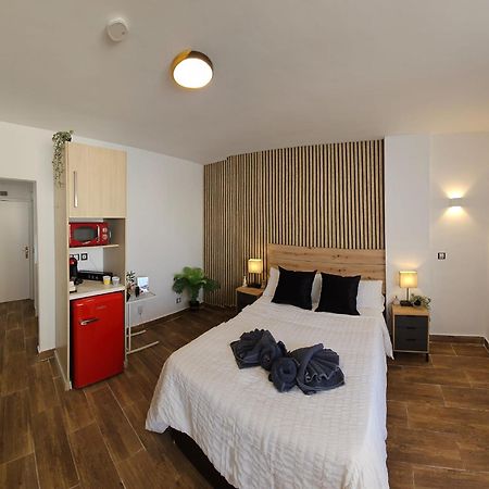 Namaste Modern Elegance City Center Apartment By Namaste Elite Торремолінос Екстер'єр фото