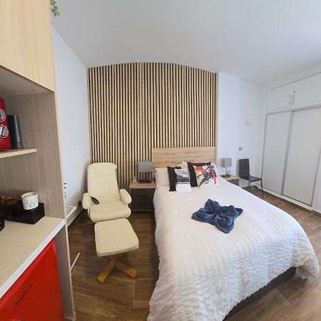 Namaste Modern Elegance City Center Apartment By Namaste Elite Торремолінос Екстер'єр фото