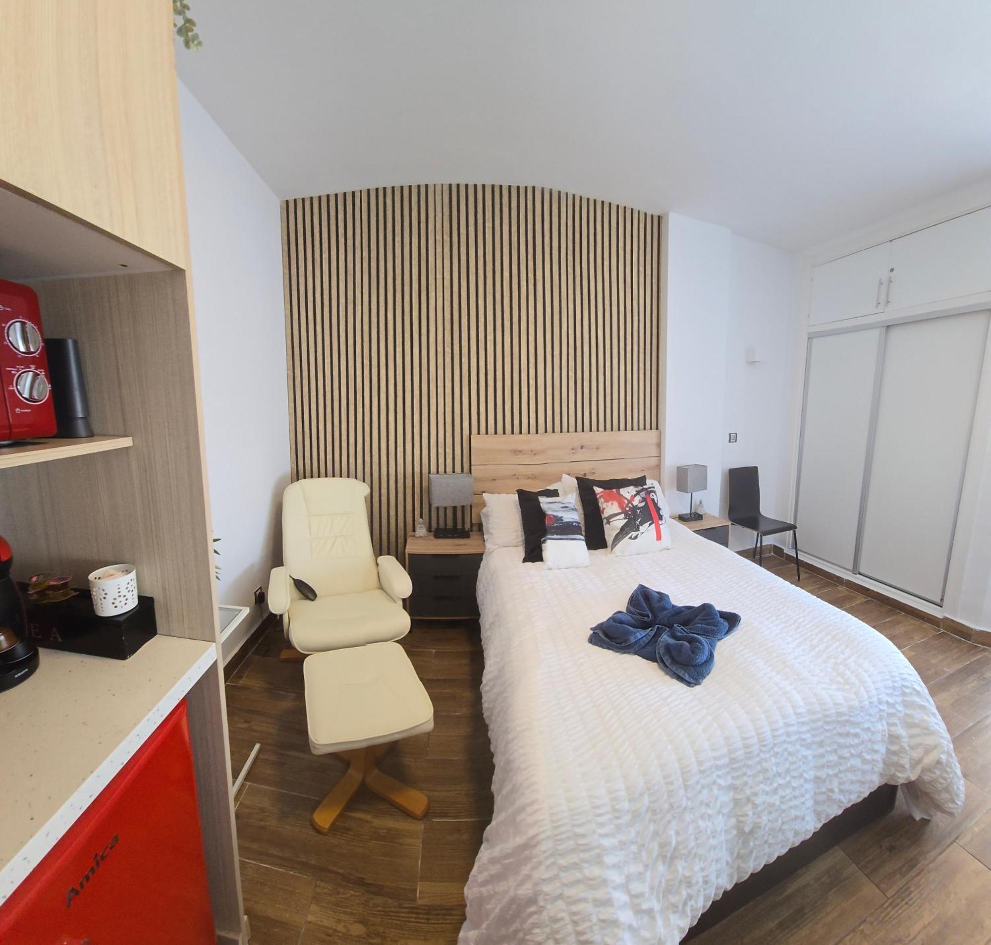 Namaste Modern Elegance City Center Apartment By Namaste Elite Торремолінос Екстер'єр фото